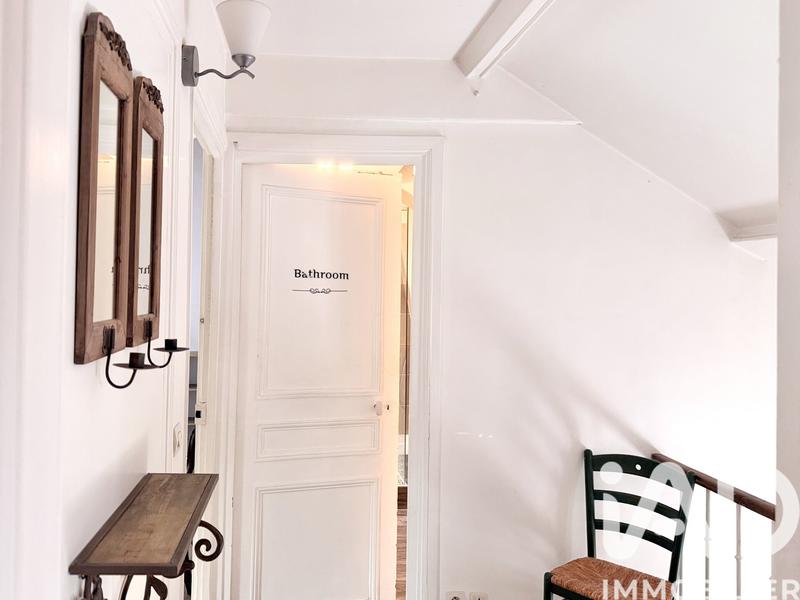 Maison - 317 m² - 9 pièces