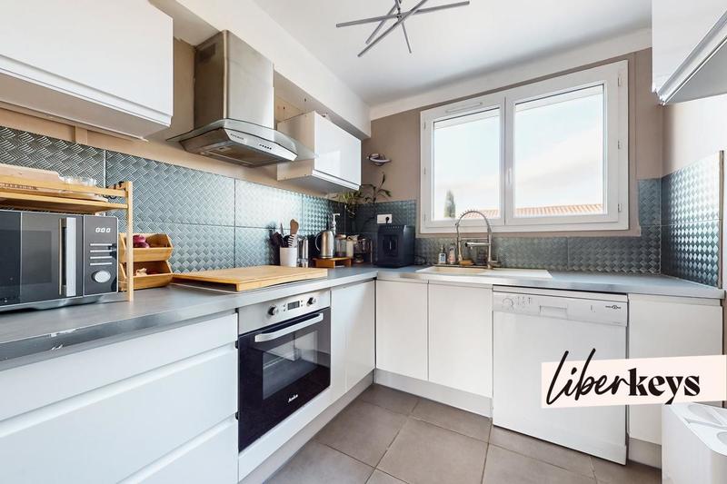 Appartement - 6 393 m² - 3 pièces