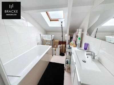 Appartement - 93 m² - 5 pièces