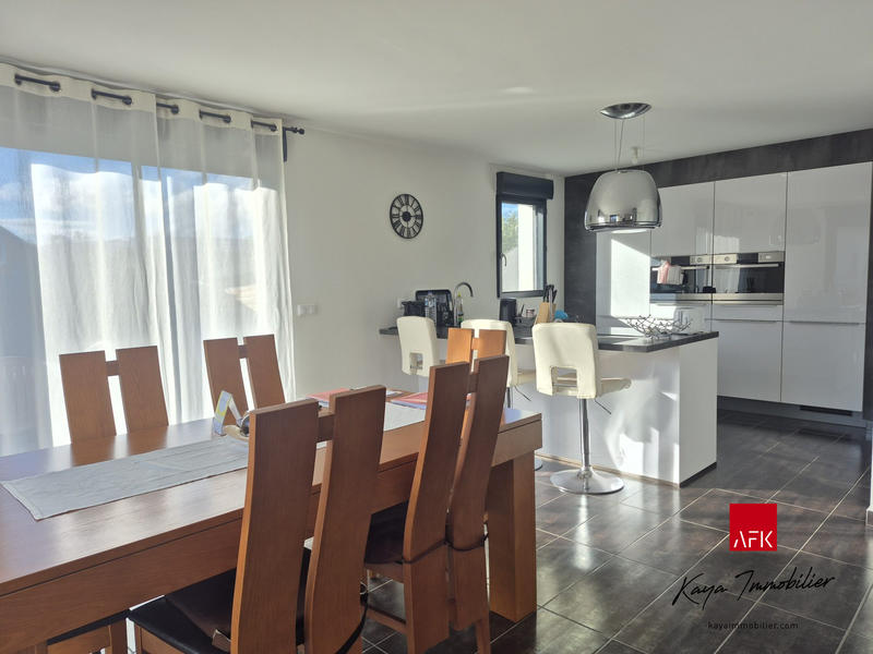 Maison - 100 m² - 5 pièces