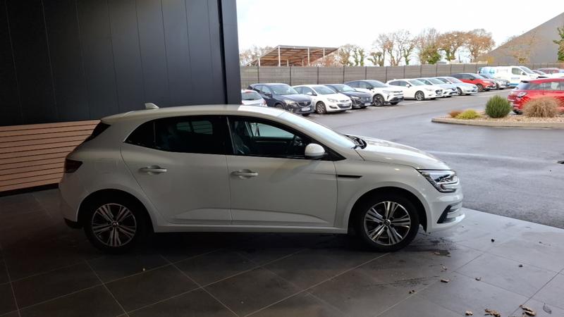 Renault Mégane IV Berline Intens Blue dCi 115 -21n