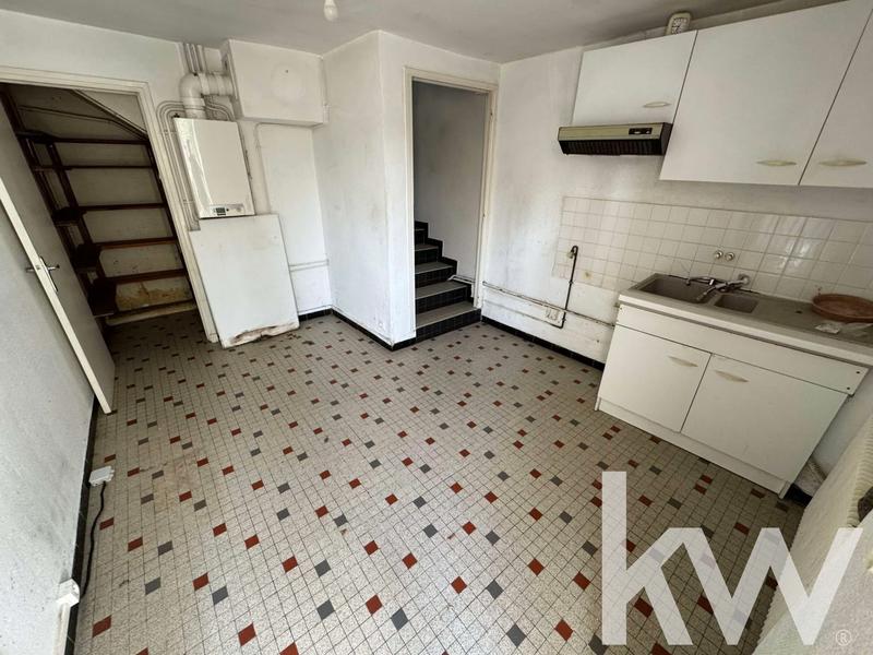 Maison - 268 m² - 9 pièces