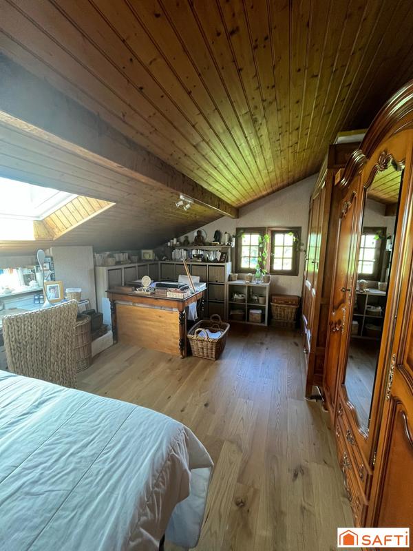 Maison - 152 m² - 7 pièces