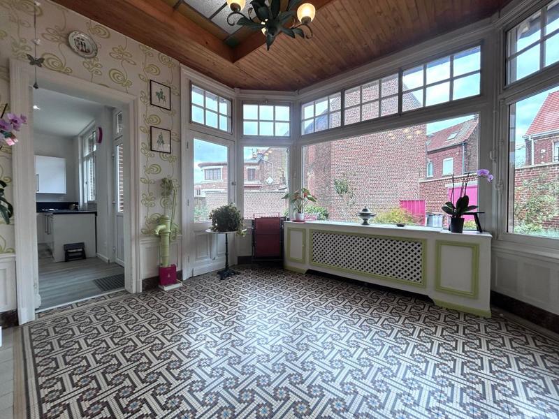 Maison - 214 m² - 7 pièces