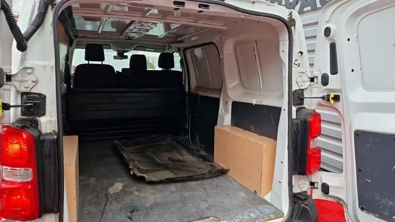 Opel Vivaro Fourgon L1 1.5 diesel 120 ch pack clim