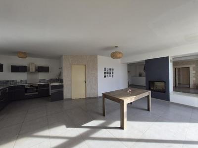 Maison - 315 m² - 13 pièces