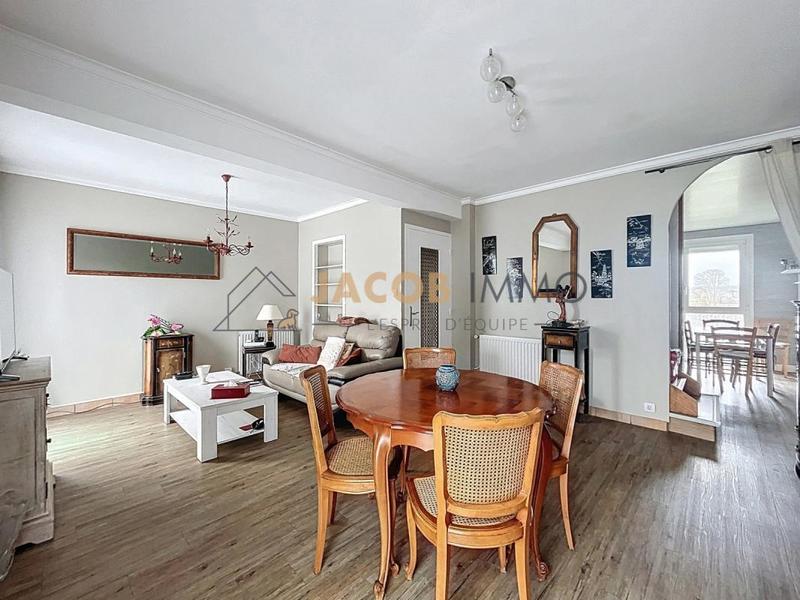 Maison - 109 m² - 6 pièces