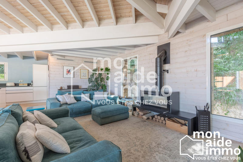 Maison contemporaine - 227 m² - 7 pièces