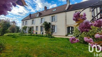 Maison - 310 m² - 15 pièces