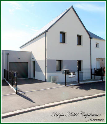 Maison - 94 m² - 5 pièces