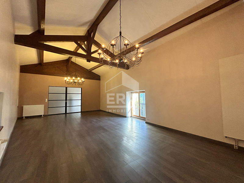 Maison - 512 m² - 14 pièces