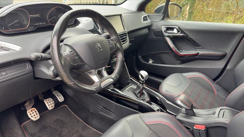 Peugeot 2008 1.6 BlueHDi 120 Gt Line