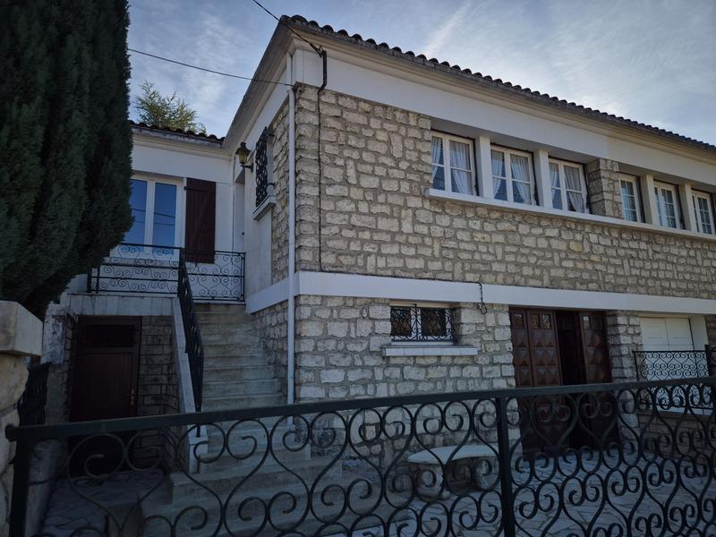 Maison en pierre - 70 m² - 3 pièces