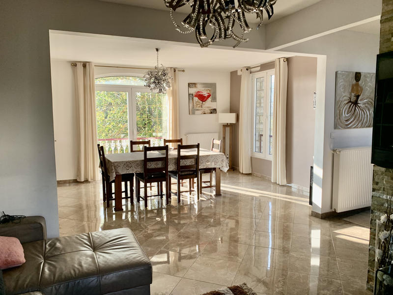 Maison - 110 m² - 6 pièces