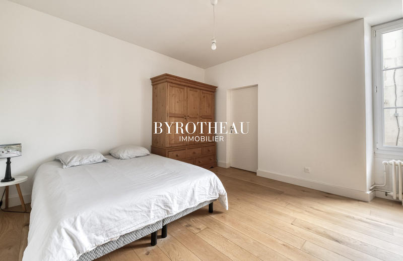 Maison - 200 m² - 8 pièces