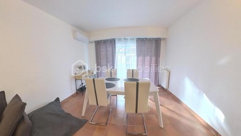 Appartement - 75 m² - 3 pièces
