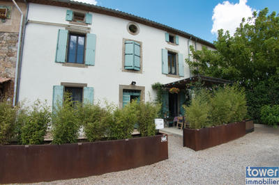 Maison de village - 320 m² - 9 pièces