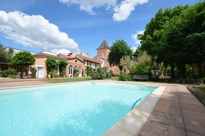 Maison bourgeoise - 395 m² - 11 pièces