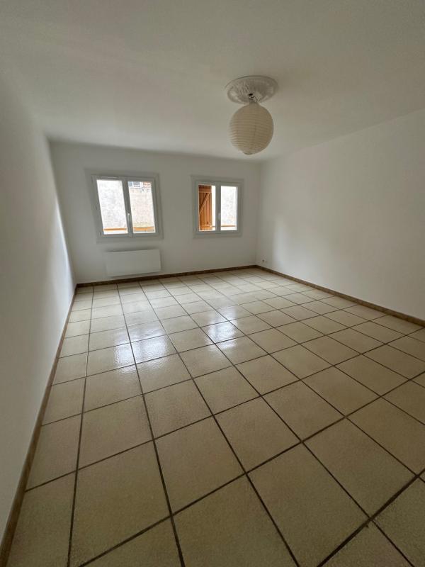 Appartement - 95 m² - 4 pièces