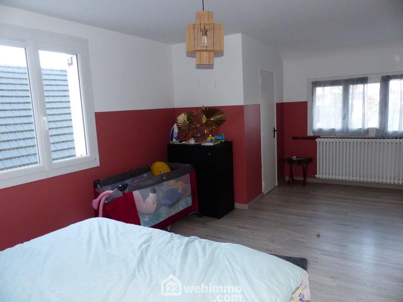 Maison - 185 m² - 7 pièces