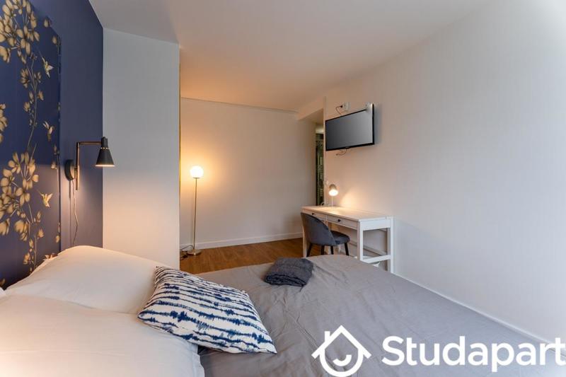 Chambre - 10 m² - 1 pièce