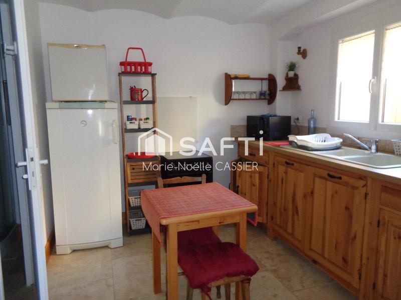 Maison - 242 m² - 14 pièces