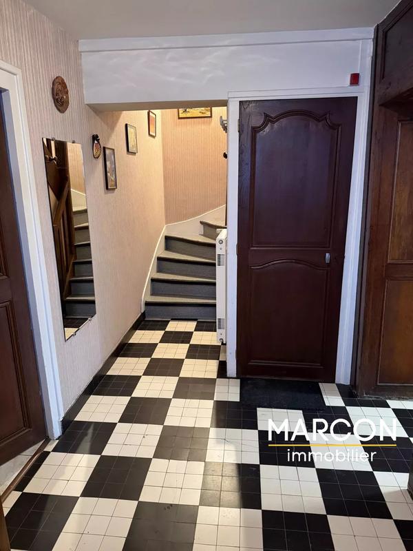 Maison - 110 m² - 4 pièces