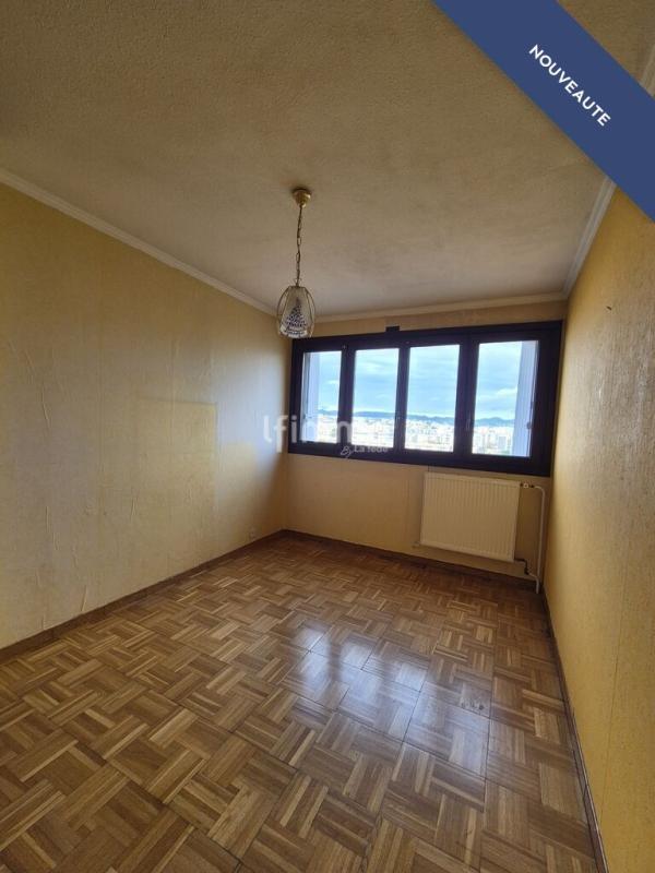 Appartement - 106 m² - 5 pièces