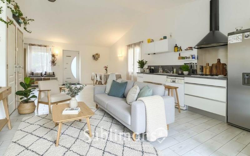 Maison - 74 m² - 4 pièces