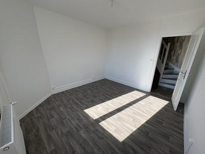 Maison - 82 m² - 5 pièces