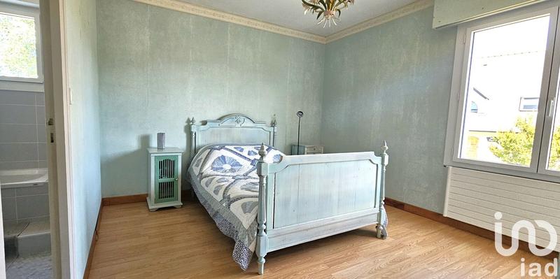 Maison - 284 m² - 9 pièces