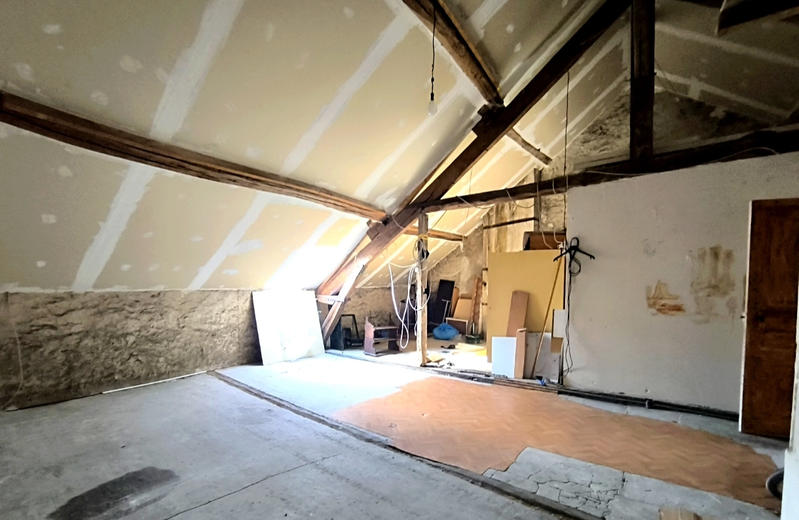 Maison - 143 m² - 6 pièces