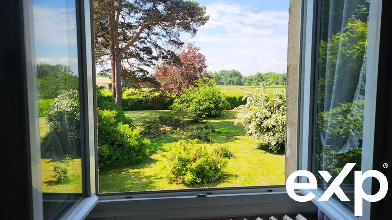 Maison - 213 m² - 8 pièces