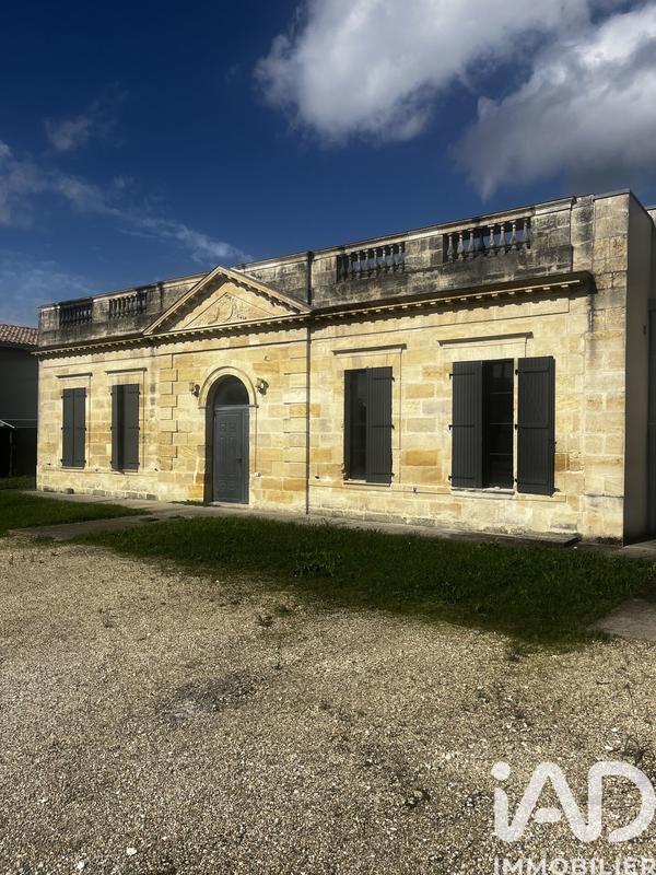 Maison - 300 m² - 4 pièces