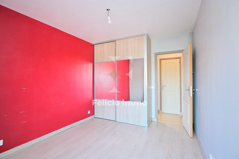 Appartement - 90 m² - 4 pièces