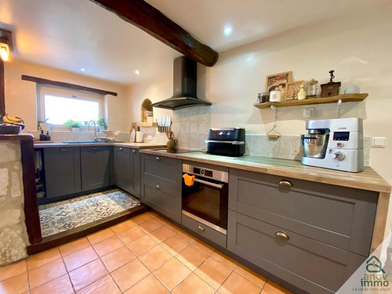 Propriété - 216 m² - 8 pièces