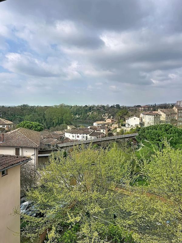 Appartement - 102 m² - 4 pièces