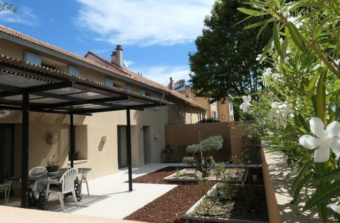 Manoir - 1 750 m² - 30 pièces