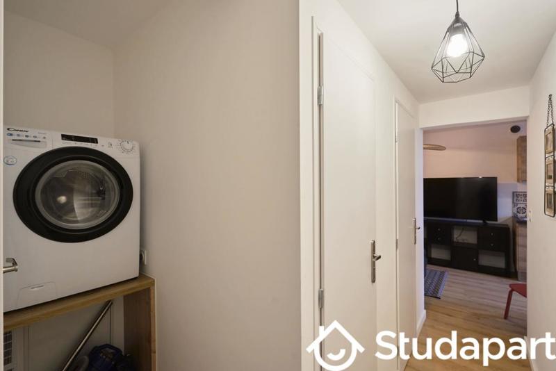 Chambre - 9 m² - 1 pièce