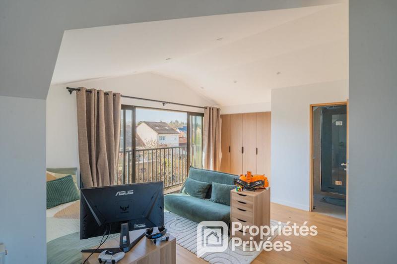 Maison - 187 m² - 8 pièces