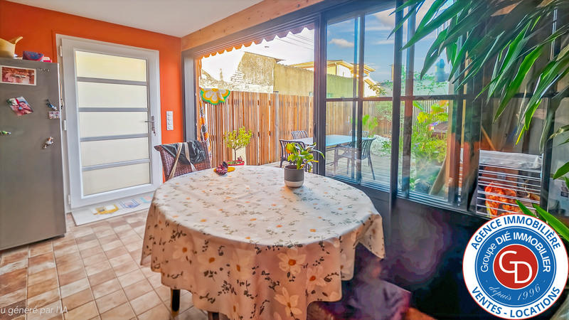 Maison - 93 m² - 5 pièces