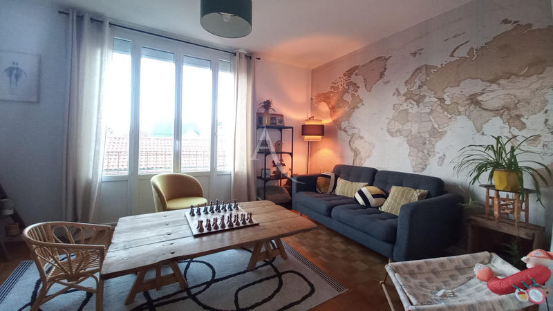 Appartement - 72 m² - 3 pièces