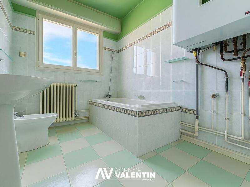 Appartement - 89 m² - 4 pièces