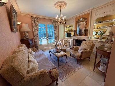 Maison - 223 m² - 6 pièces