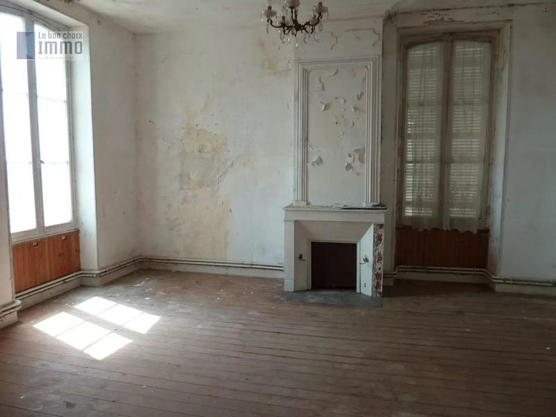 Maison - 210 m² - 8 pièces