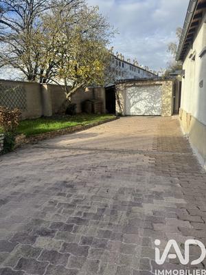 Maison - 104 m² - 4 pièces