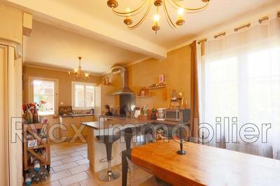 Maison - 130 m² - 7 pièces