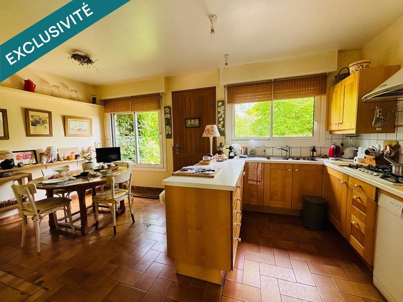 Maison - 248 m² - 7 pièces