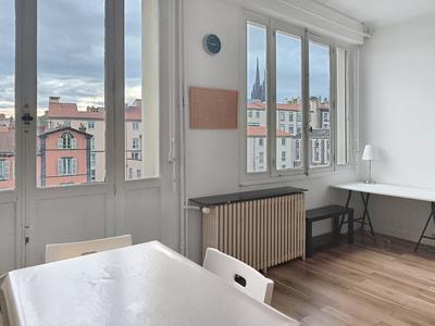 Studio - 27 m² - 1 pièce