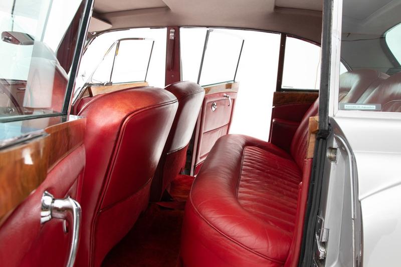 Rolls-Royce Flying Spur Sedan